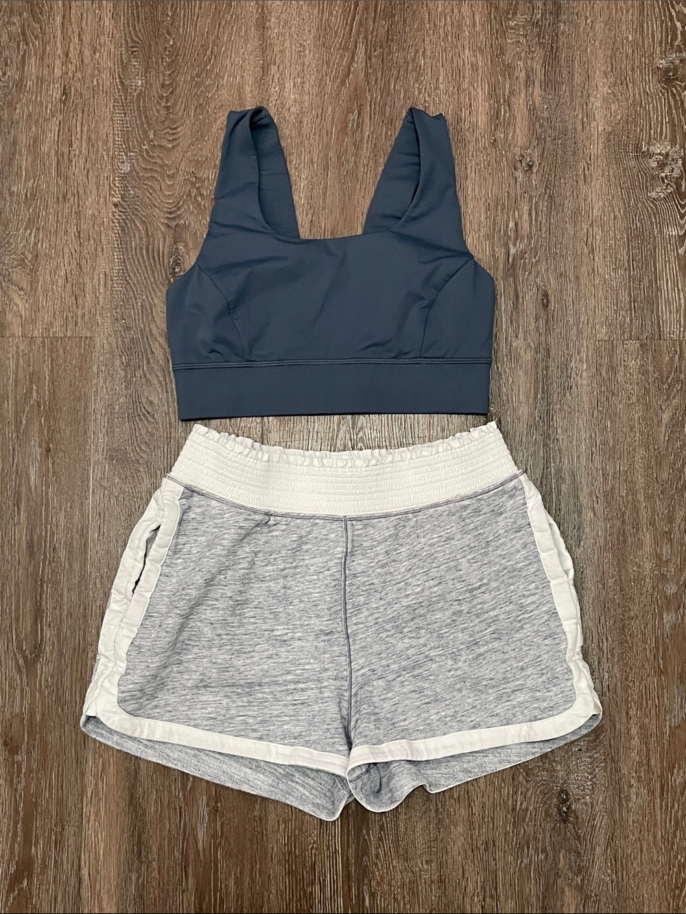GUC Lululemon Matching Workout Set. Size 8